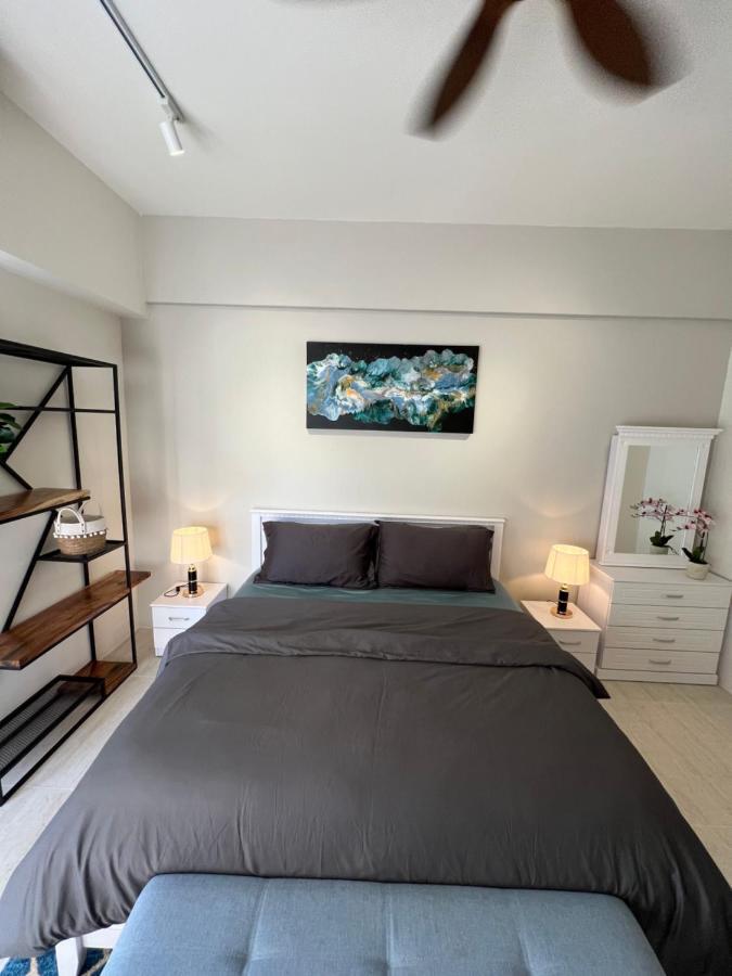 By The Sea Beachfront Designer Suites Penang - Managed By Art Of Tree Batu Feringgi Exteriör bild
