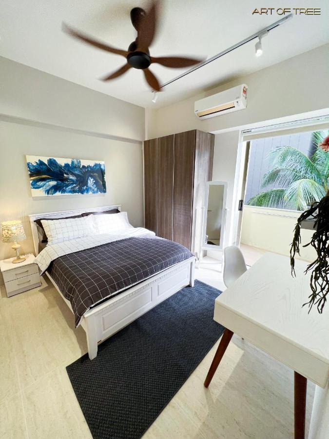 By The Sea Beachfront Designer Suites Penang - Managed By Art Of Tree Batu Feringgi Exteriör bild