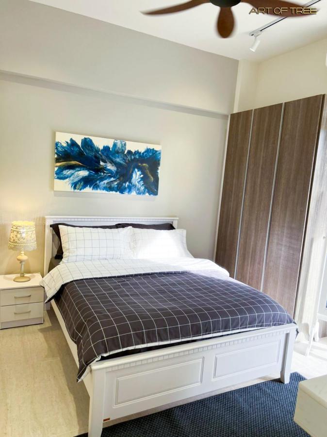 By The Sea Beachfront Designer Suites Penang - Managed By Art Of Tree Batu Feringgi Exteriör bild