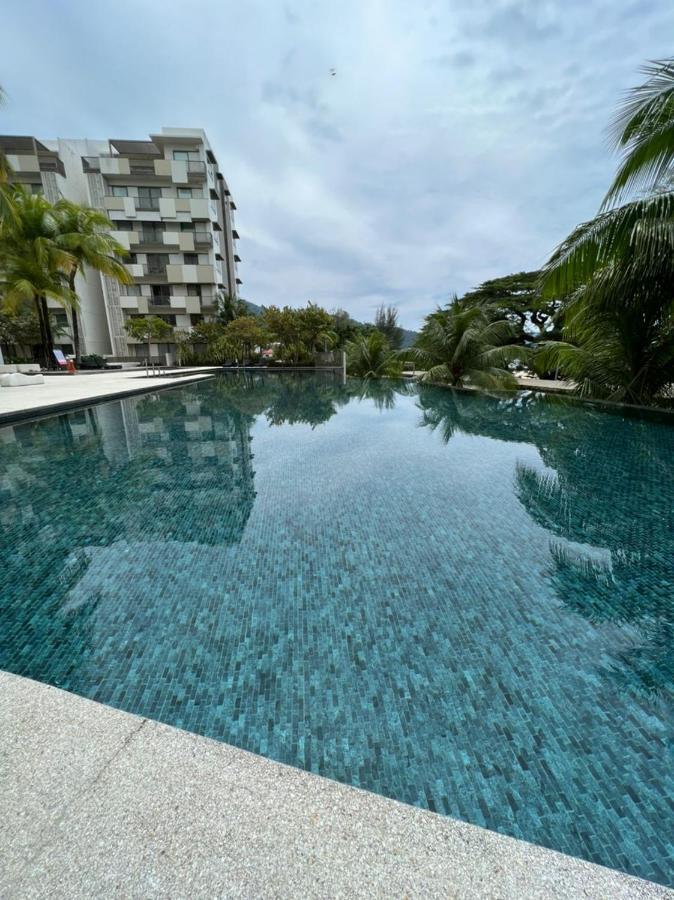 By The Sea Beachfront Designer Suites Penang - Managed By Art Of Tree Batu Feringgi Exteriör bild